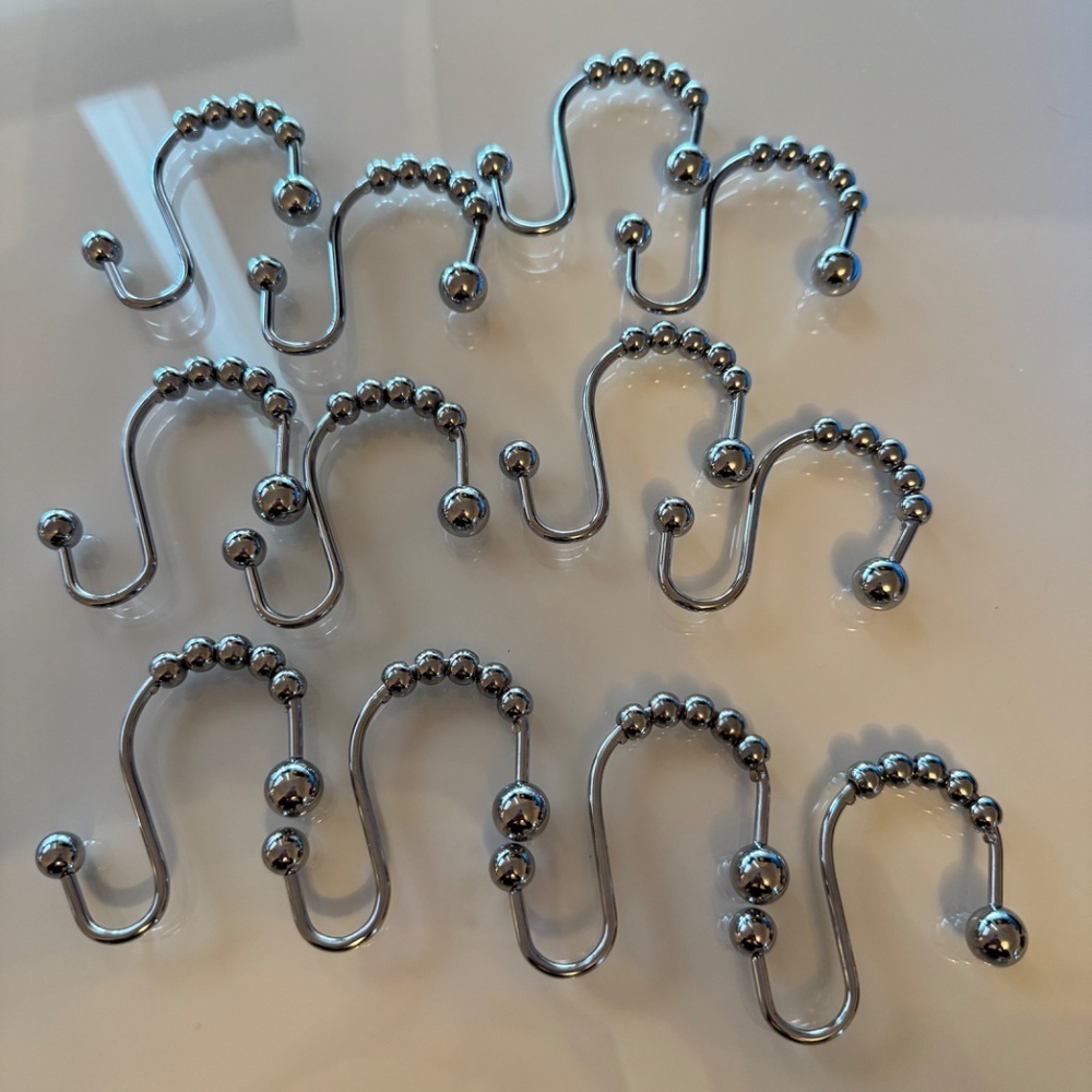 NEW SET OF 12 SHOWER RINGS (SILVER FINISH) - Picture 2 of 4